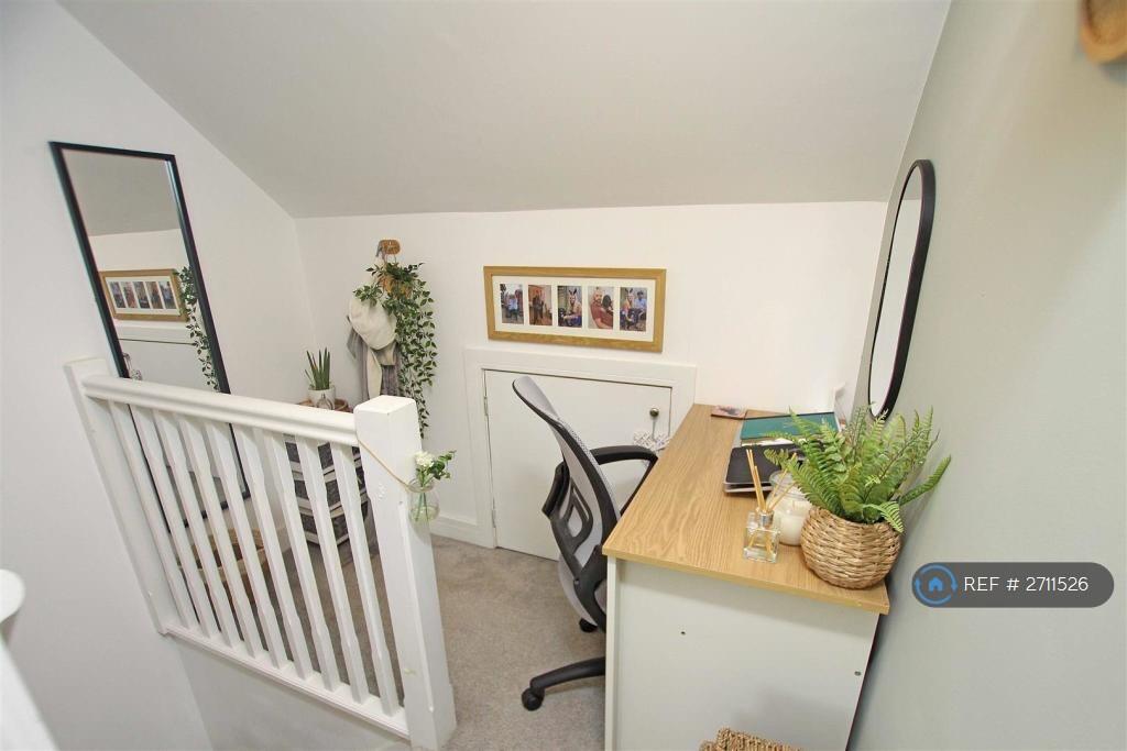 Landing Can Be Used As Office Space Etc
