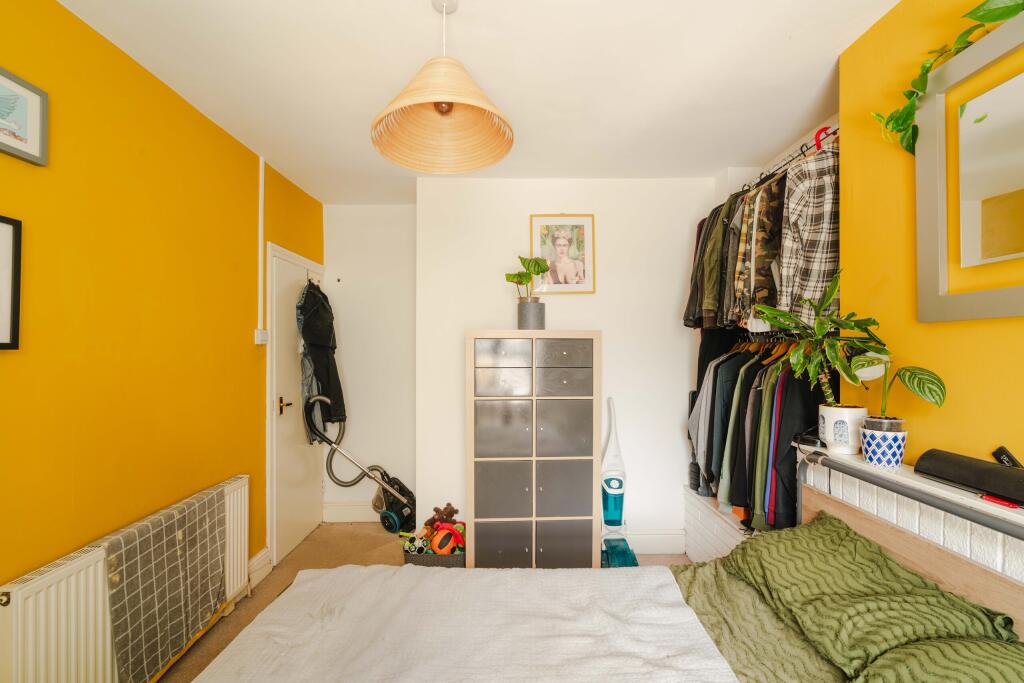 Garden Flat - Bedroom