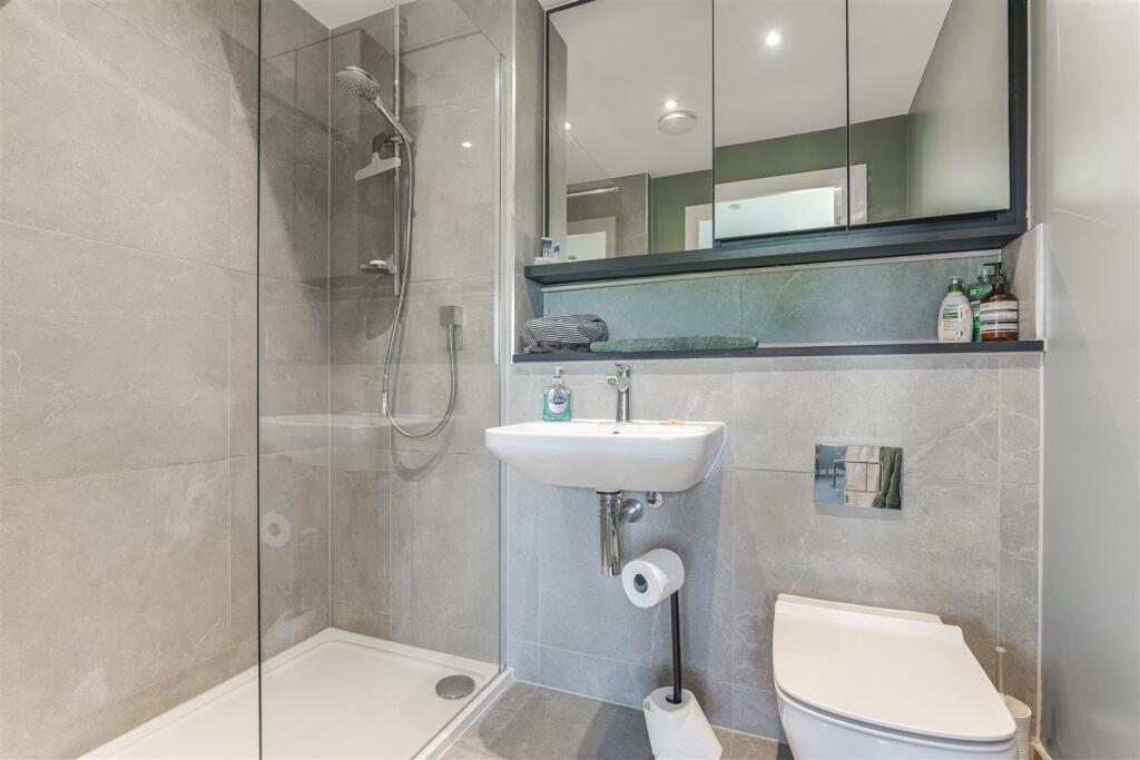 Joyce Frankland Close-4.jpg