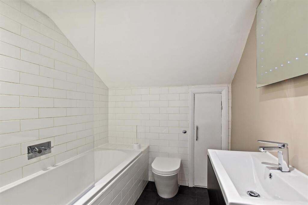 20 Manor Road - 3.JPG