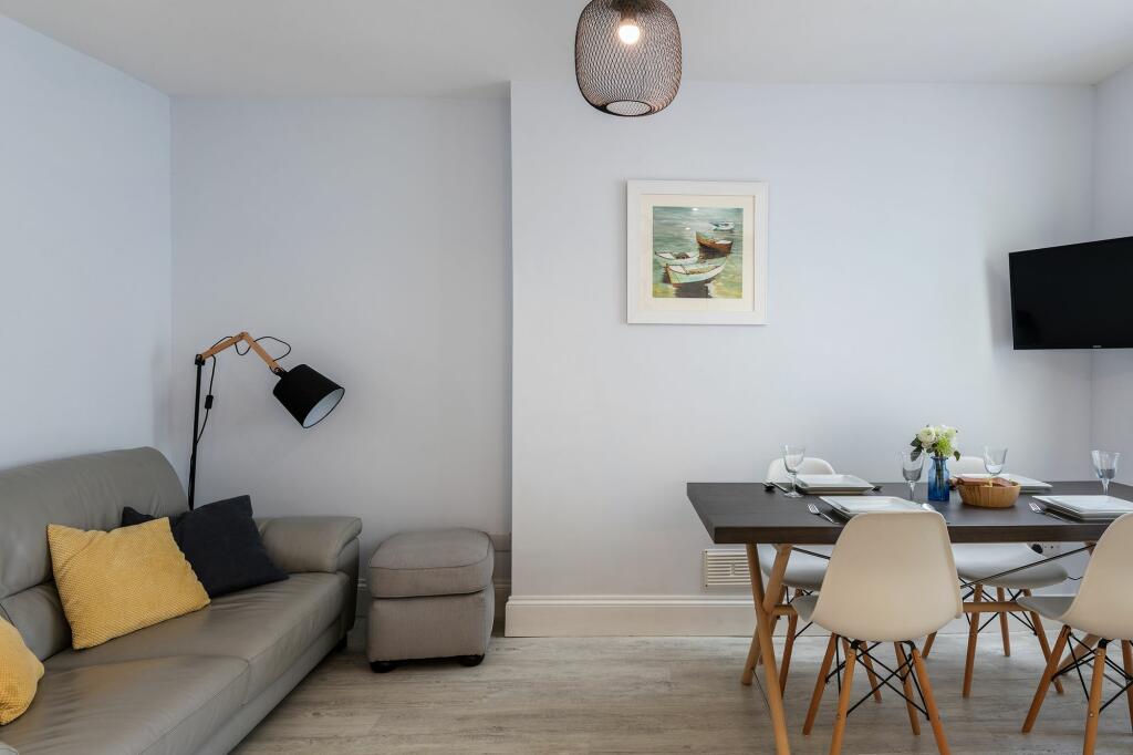 -open plan_Dart Retreat, Dartmouth