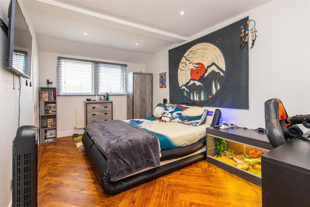 home-466.jpg