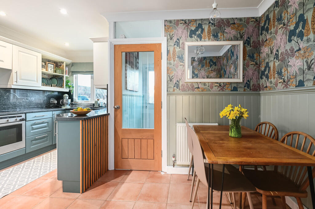 69-robins-grove-c...