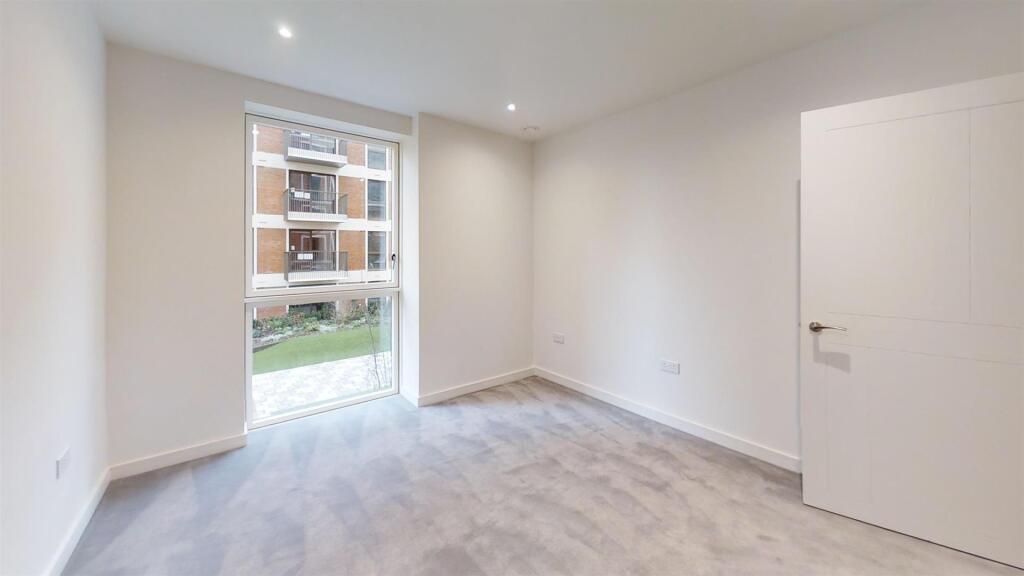 Silkstream-The-Hyde-Colindale-Bedroom 1.jpg