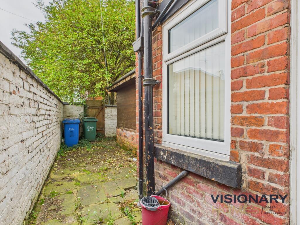 CAM03522G0-PR0219-STILL025