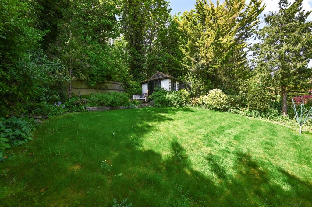 tudor-lodge-bn3 (26).jpg