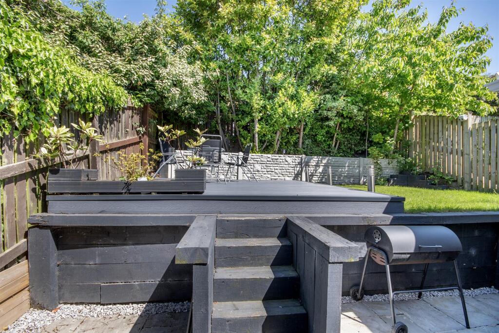 DSC_7649 copy_outdoor.jpg