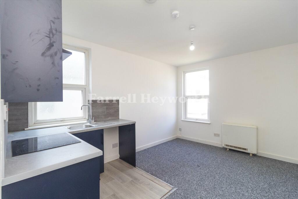 Flat 4 lounge and ki