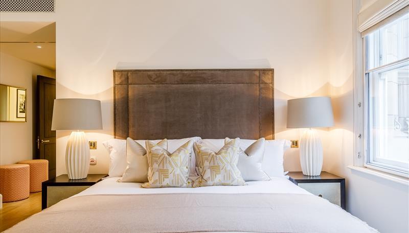 master bedroom 3.jpg