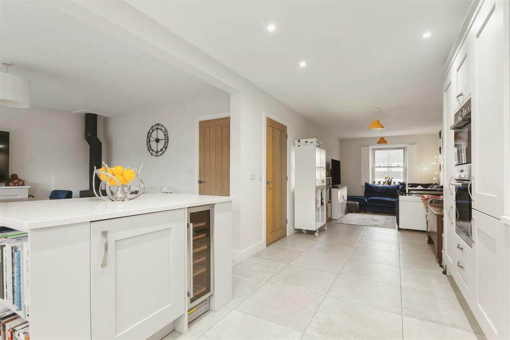 64957_Laxton House Lake Lane Frampton on Severn (8