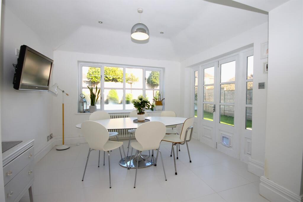 Open Plan Living Din