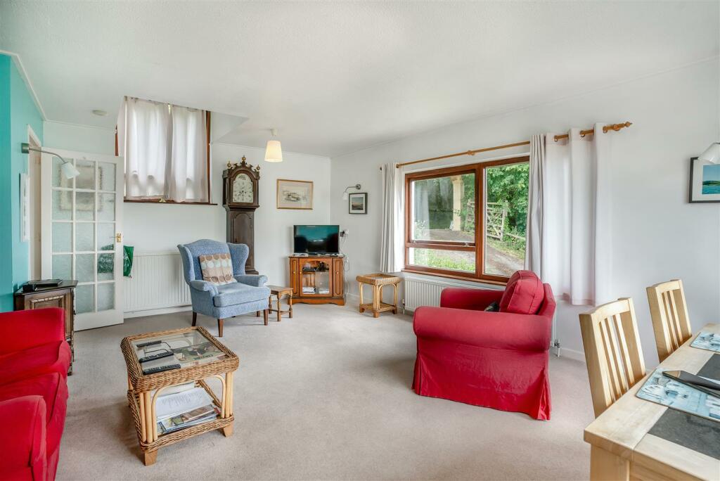 8555582-interior09.jpg
