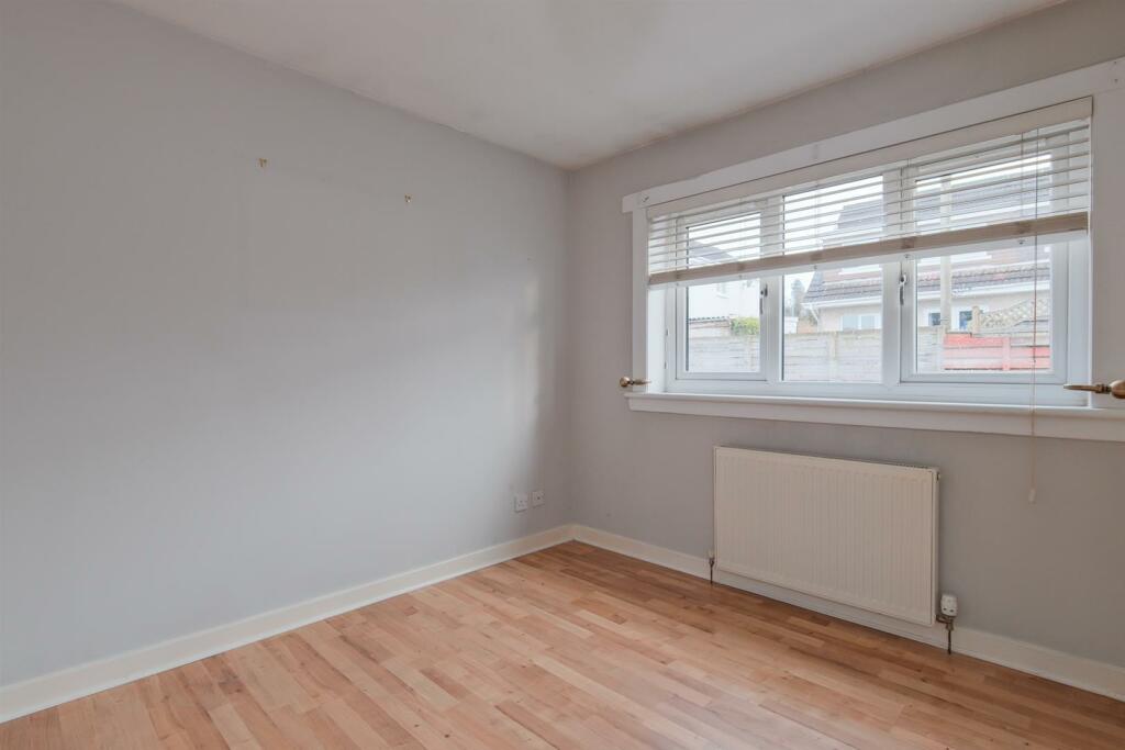 038-22 Ross Gardens Motherwell, ML1 3BE.jpg