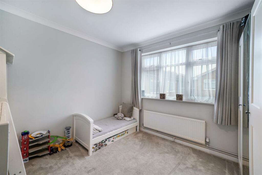 9 Circle Court, Harrowdene Road - GdIdrH6IYgGApVC5