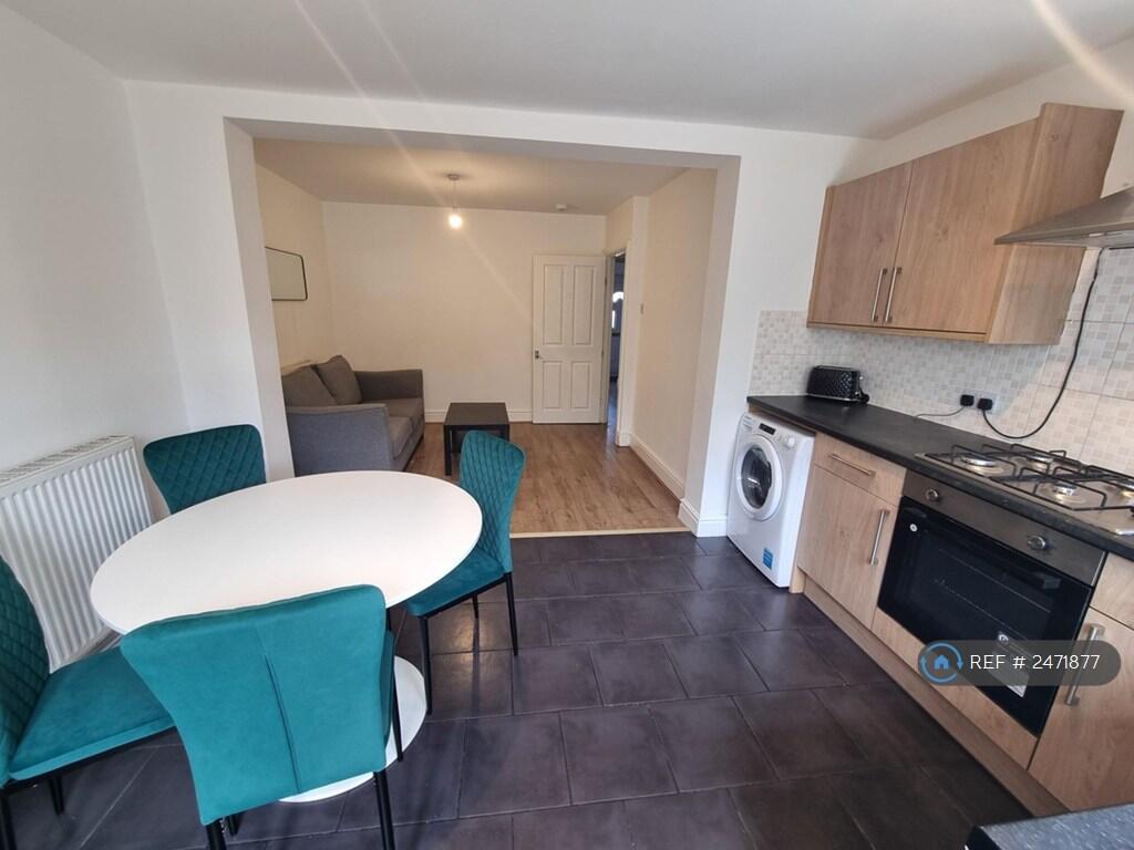 Living Room And Kitchen 