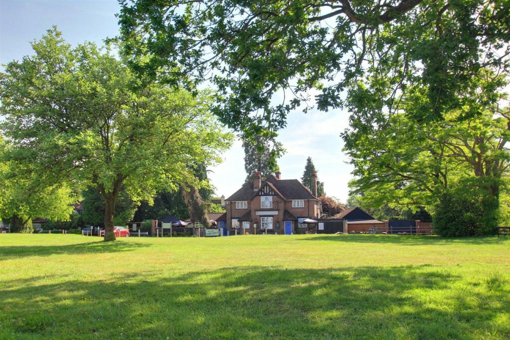 Properties Potten end Life style images 3.jpg