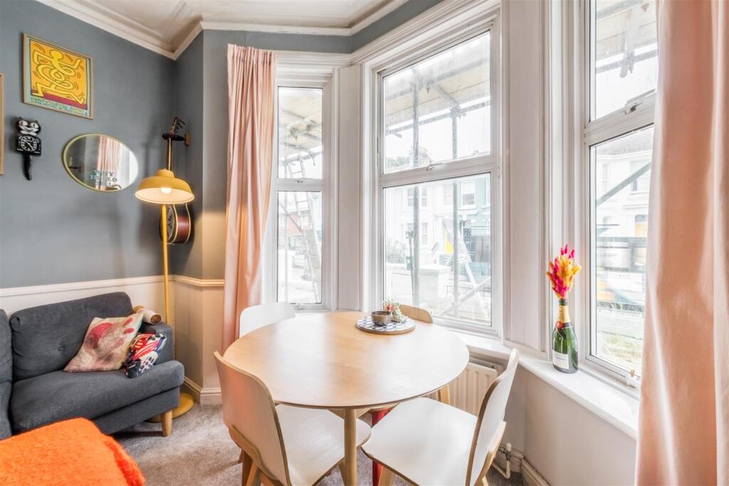 Flat 1, 73 Queens Park Road_9.jpg