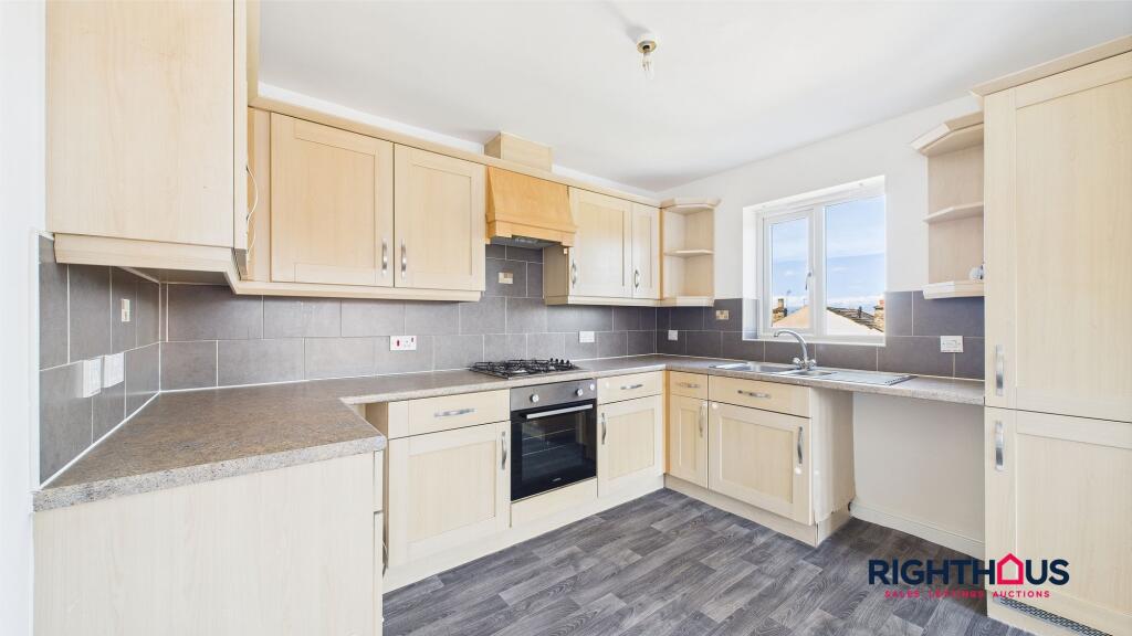 Open plan living &amp; kitchen area.