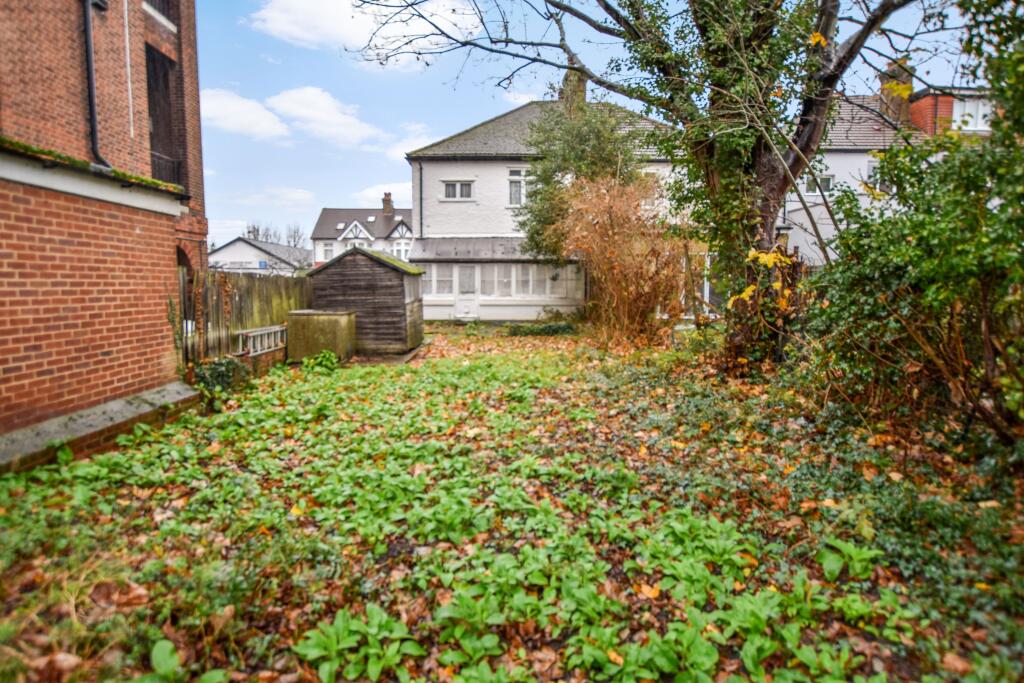 2 Dobell Road, Eltham, London SE9 1HE