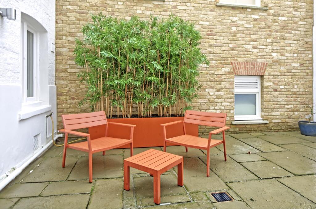 6@27 lennox garde...