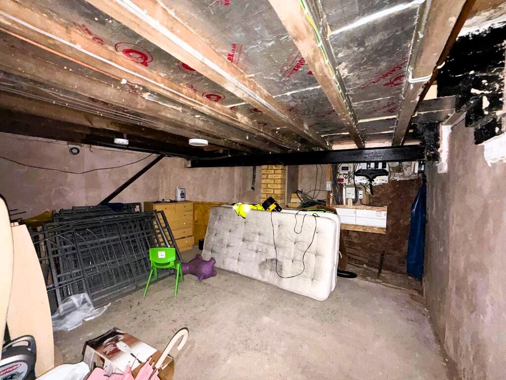 Thomas Street, We...