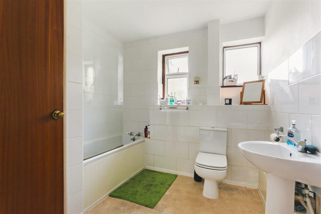 63156_21 Ricardo Road (13).jpg