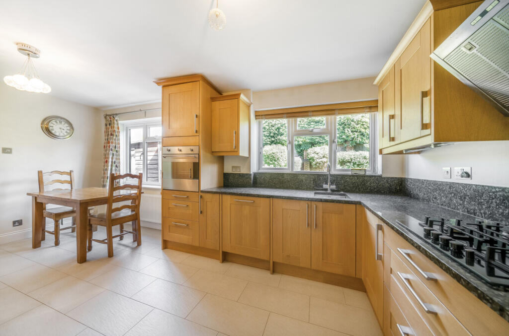 1290963-3-6824c5d...