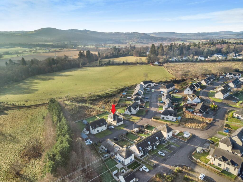 4 Aird Crescent