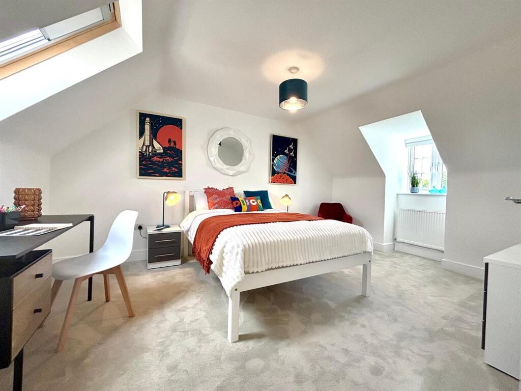 WhatsApp Image 2025-09-09 at 16.00.35_5b27eda4.jpg