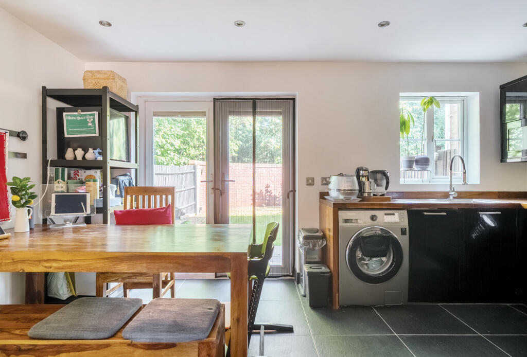 1312170-15-686e9b...