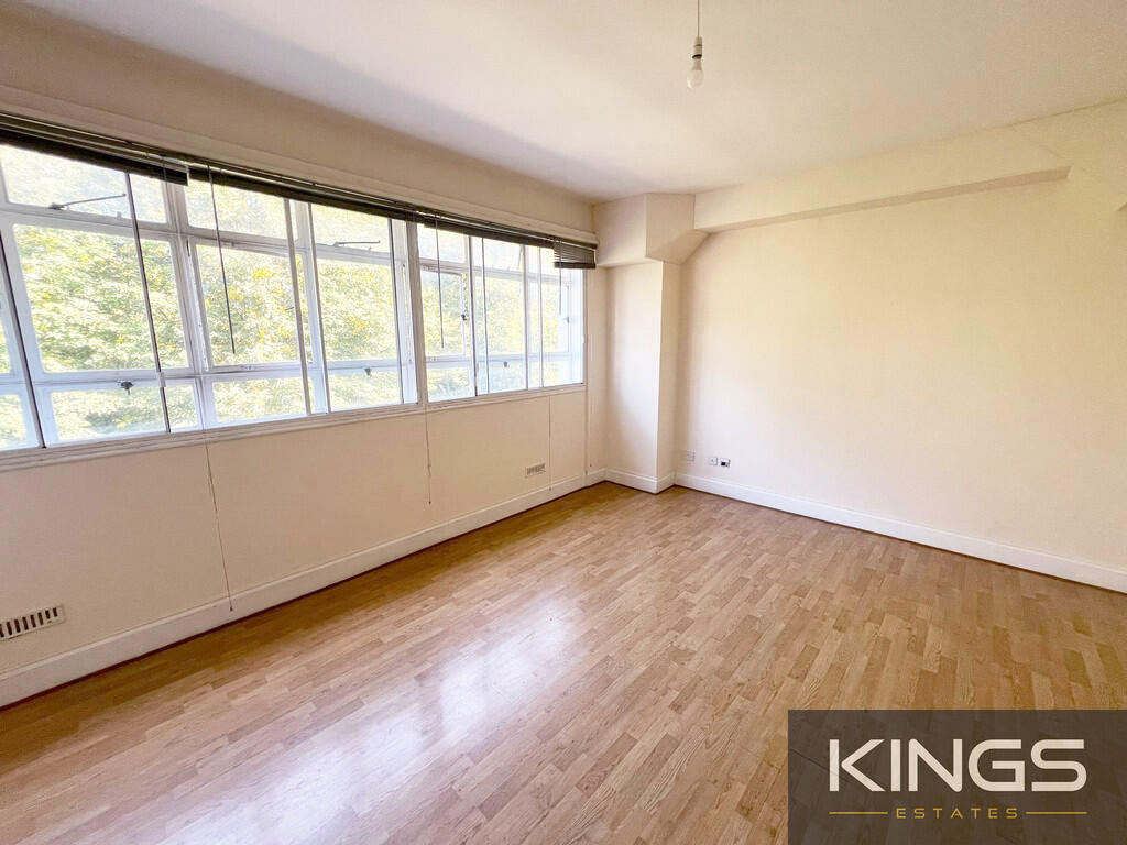 Flat 17, 19a Hano...