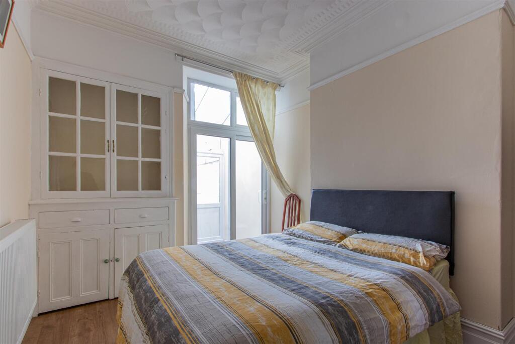 Mackintosh Place 199-11.jpg