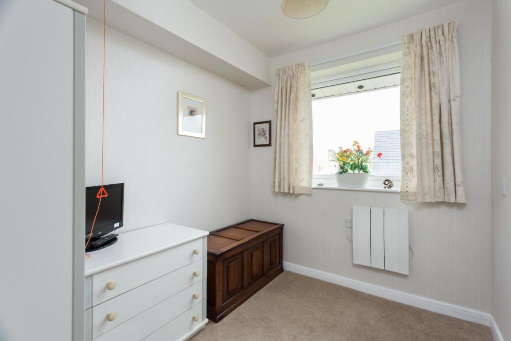 32 St Mary's Mews-08.jpg