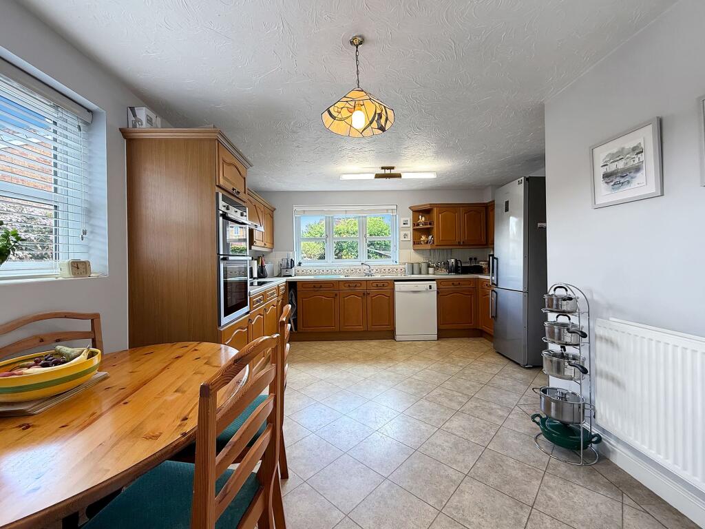 Kitchen/Breakfast Room