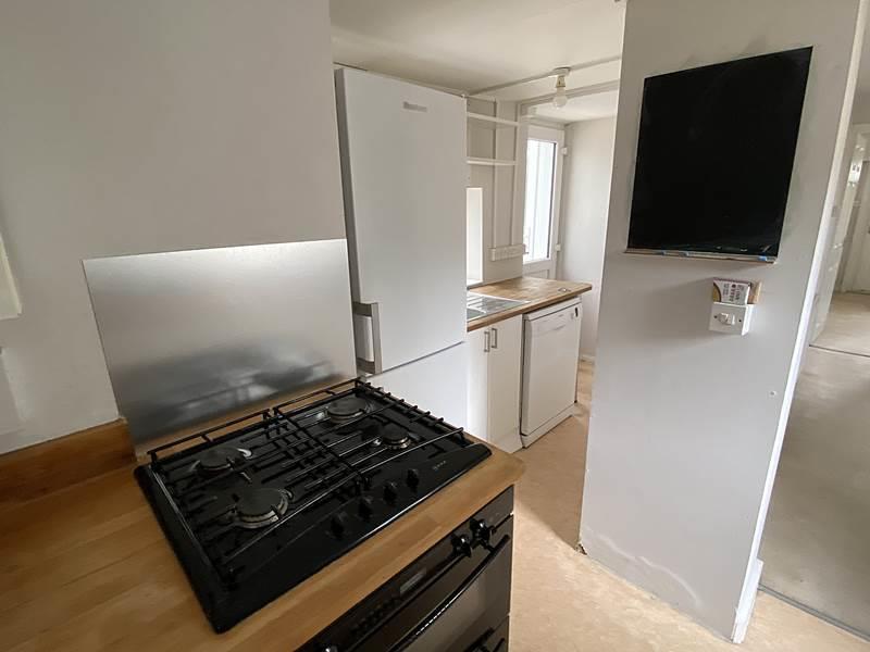 kitchen2.jpg