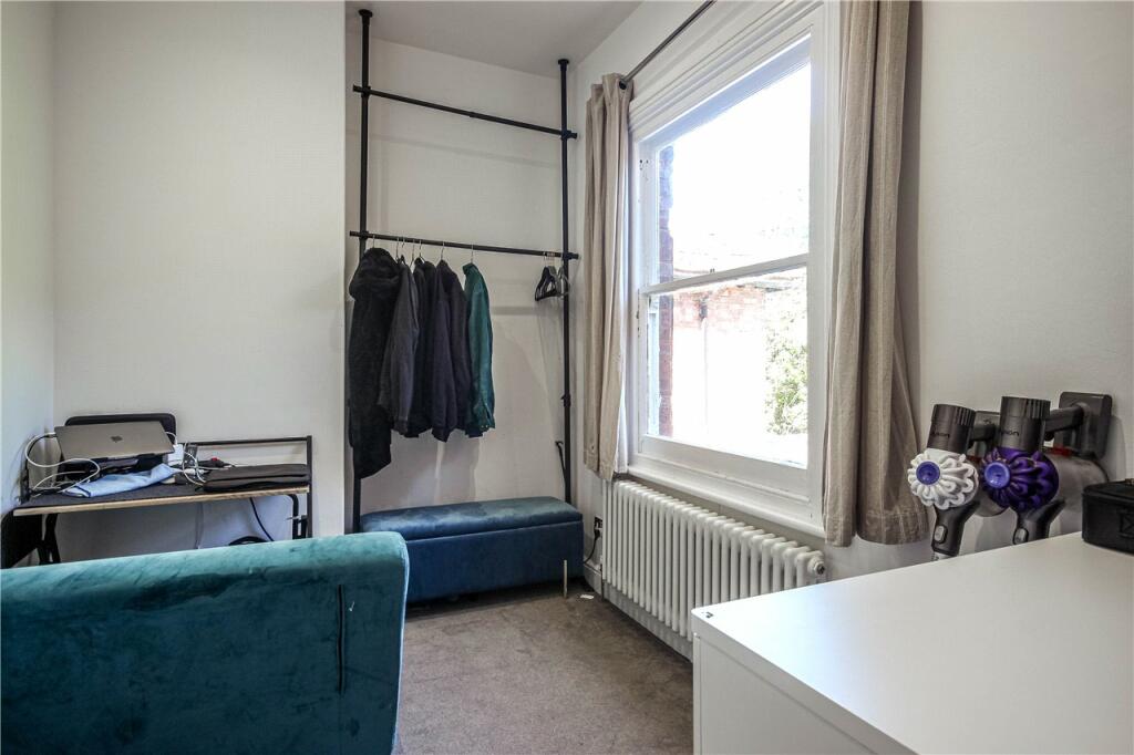 Bedroom/Study
