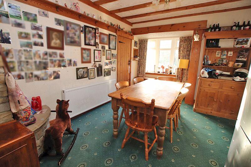 LONDON ROAD, RAITHBY-CUM-MALTBY