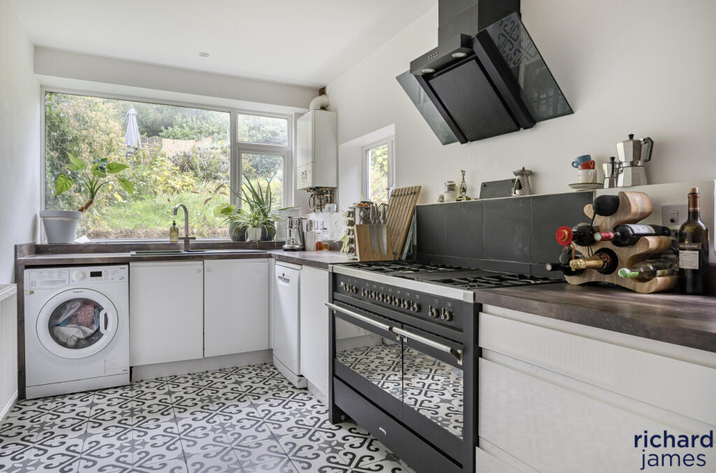 0c114ae73abc44629577b1b5a68a5d18