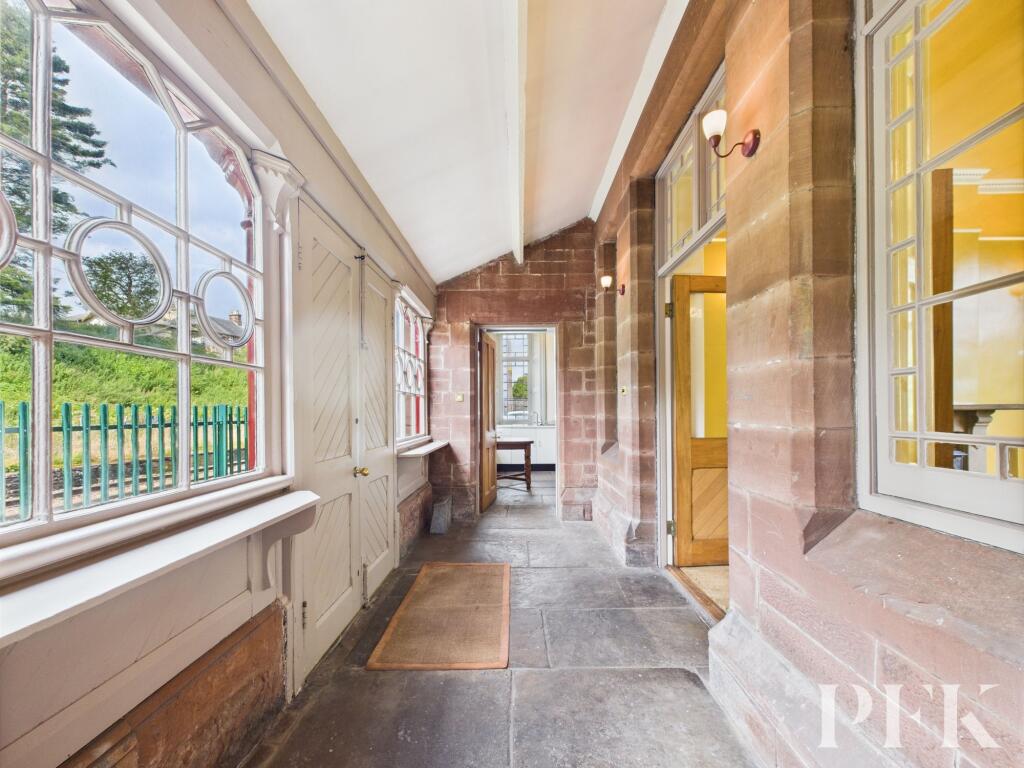 Entrance Hall / Lobby