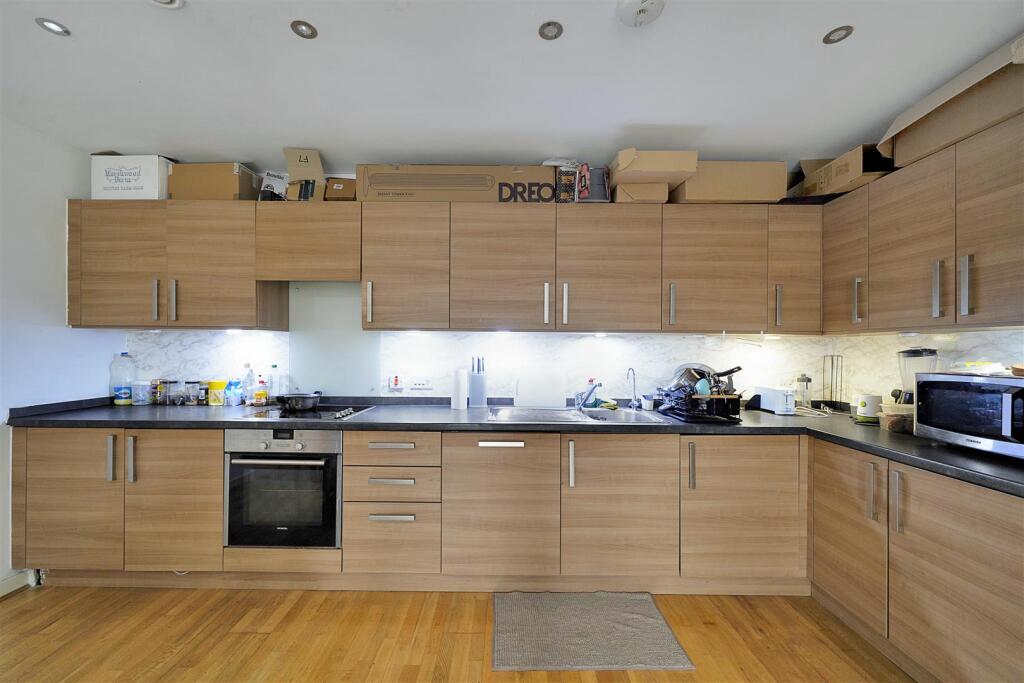 Flat 228, Quadrant Court - SM9rcee0S0znlddJdqgV.jp