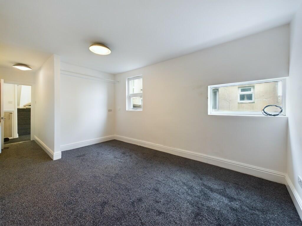 CAM03974G0-PR0073...