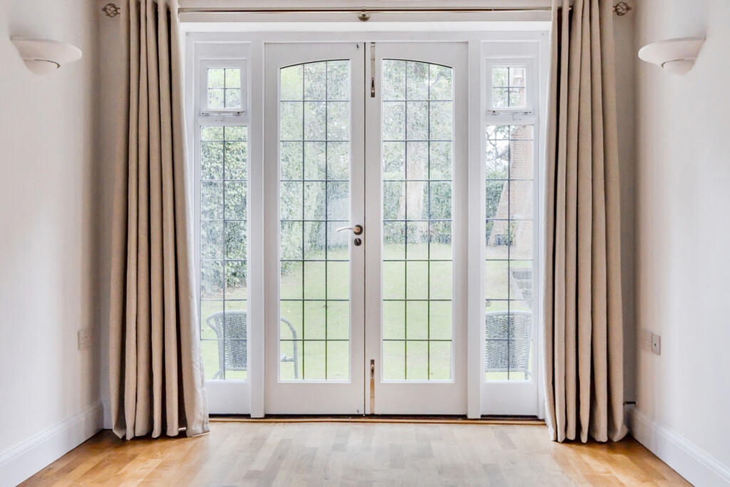 1350442-10-68c2eb...