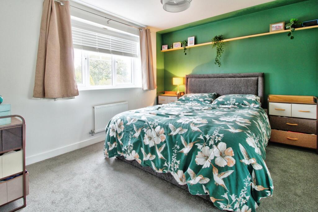 B309106f-Bedroom 201