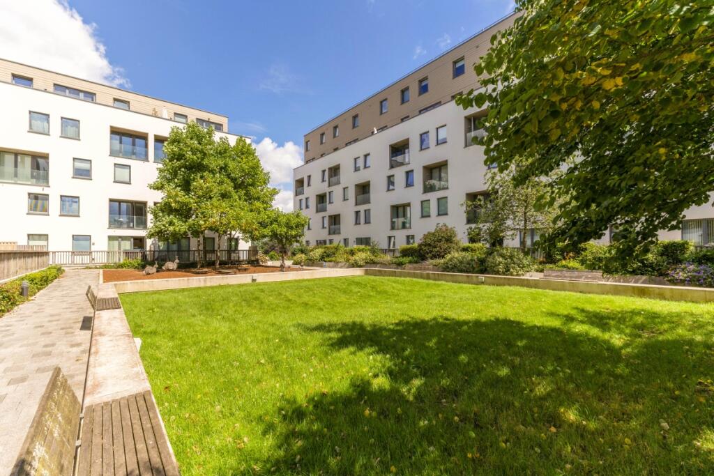 94913_Flat 56 Car...