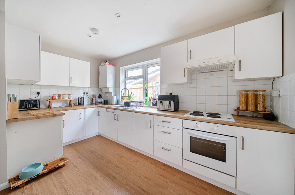 1288276-8-68358c4...