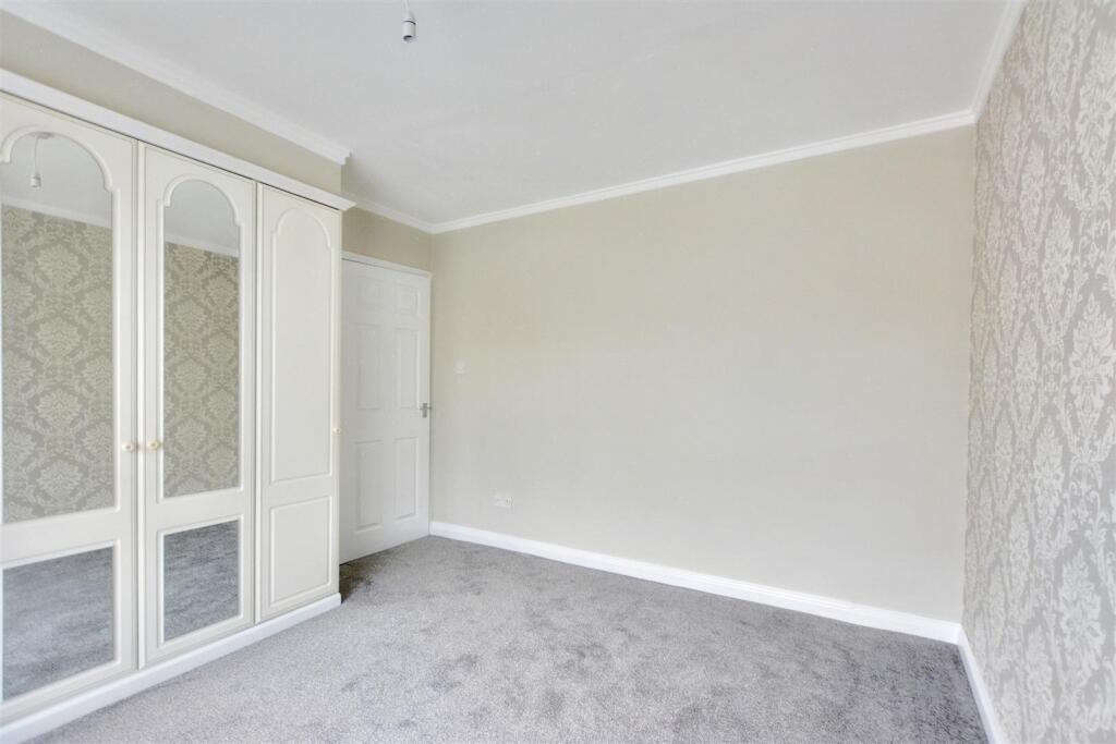 Bedroom 2_1.jpeg