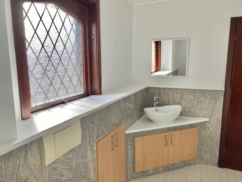Master En-Suite