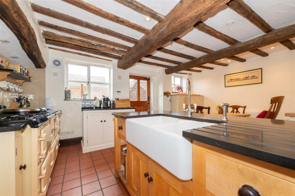 Grange Farm House - internal-22.JPG