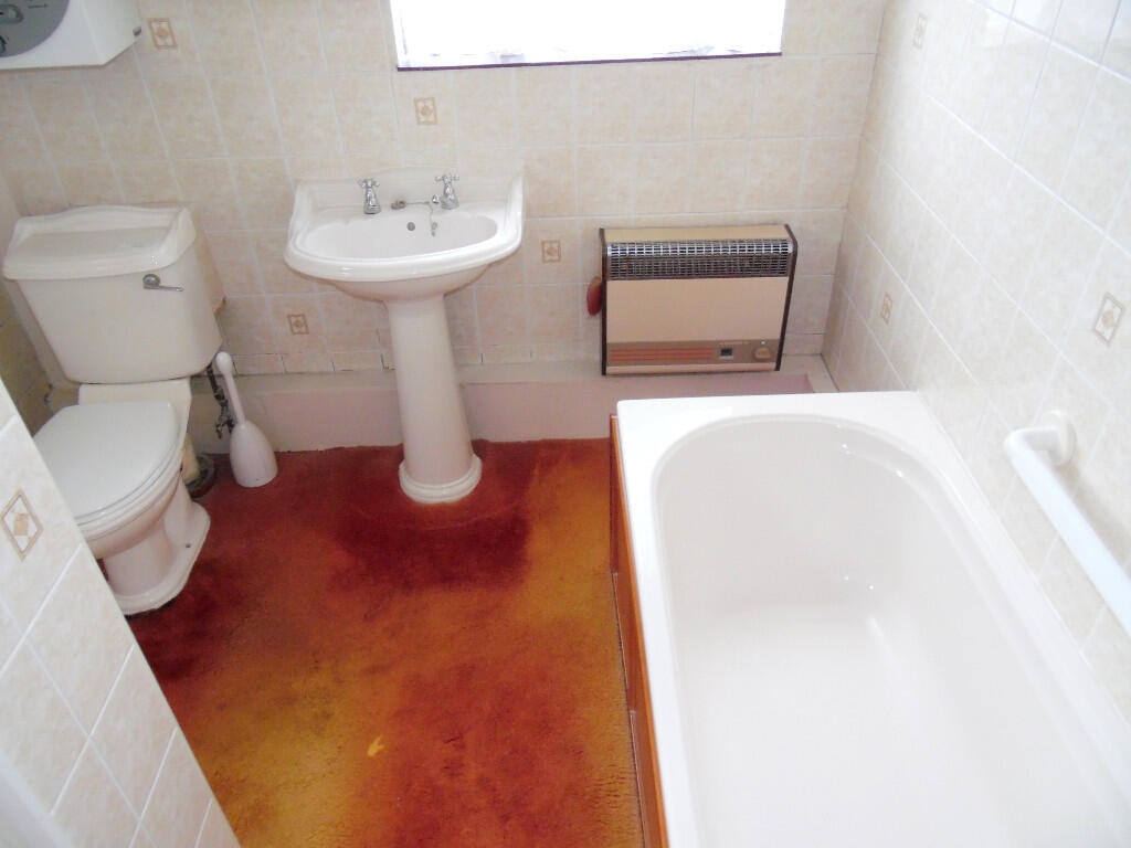 DOWNSTAIRS BATHROOM