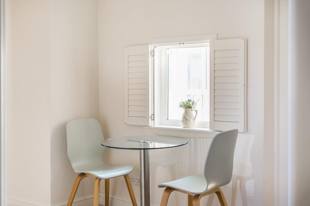 Entrance/Dining H...